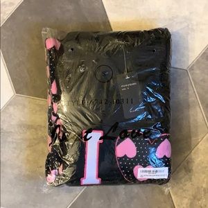 Cozy, brand new pajama set